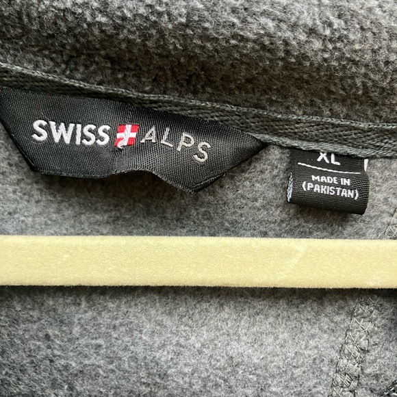 Swiss Alps brand quarter zip grey fleece sweater sweatshirt adult size xL - Picture 2 of 10